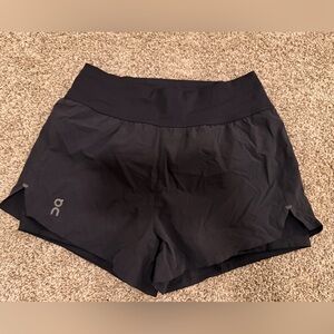 On Running Shorts Black